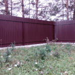 Забор вишневый двусторонний из профнастила